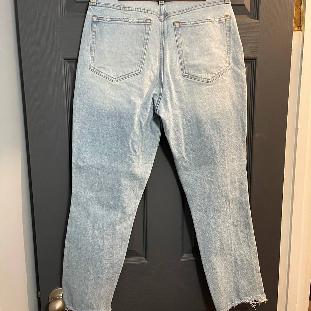 High Rise Mom Jeans - Picture 7 of 9